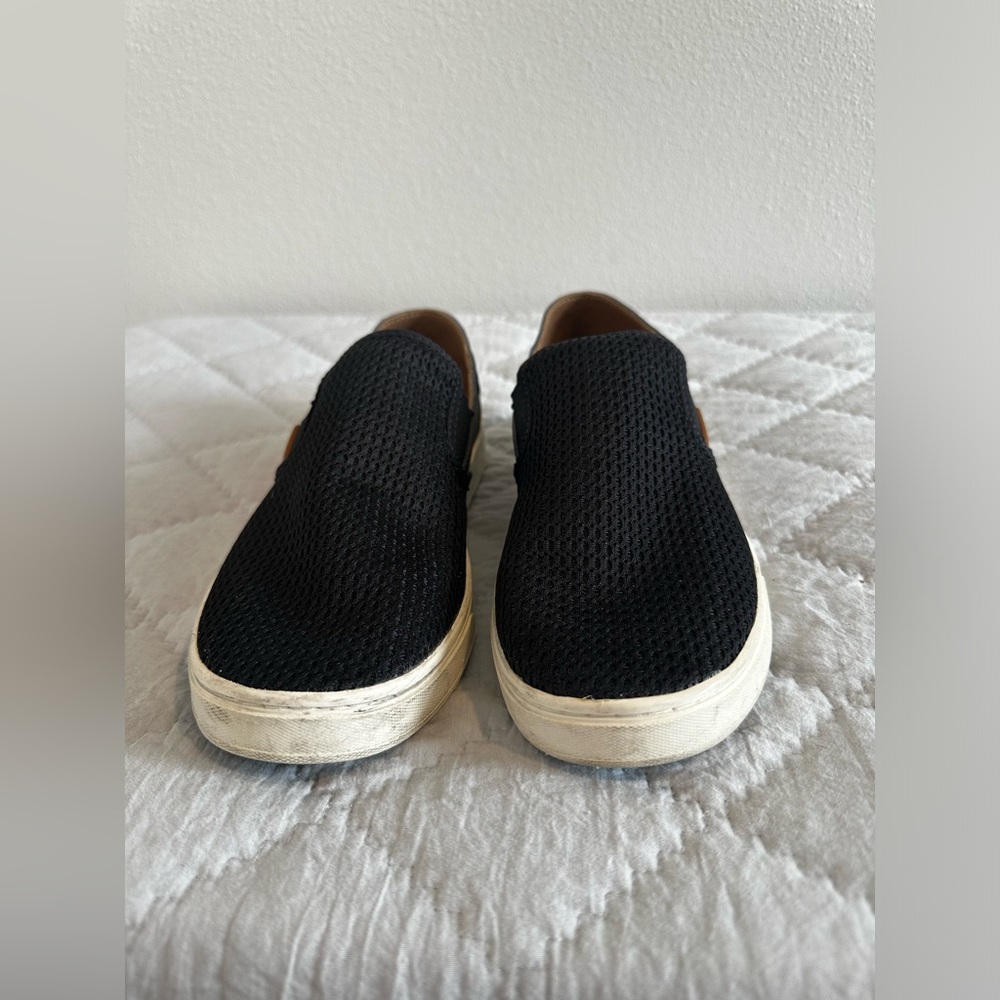 OluKai Pehuea Slip On Loafers BLACK Sz 8.5 - Picture 3 of 8